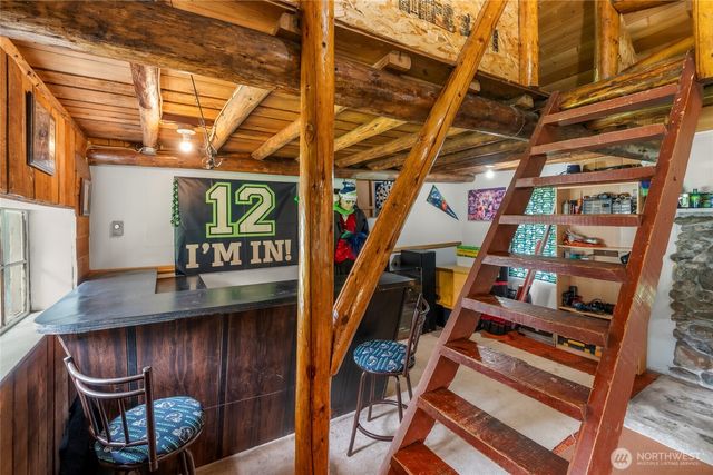 22221 S Forest Loop Road, Granite Falls, WA 98252