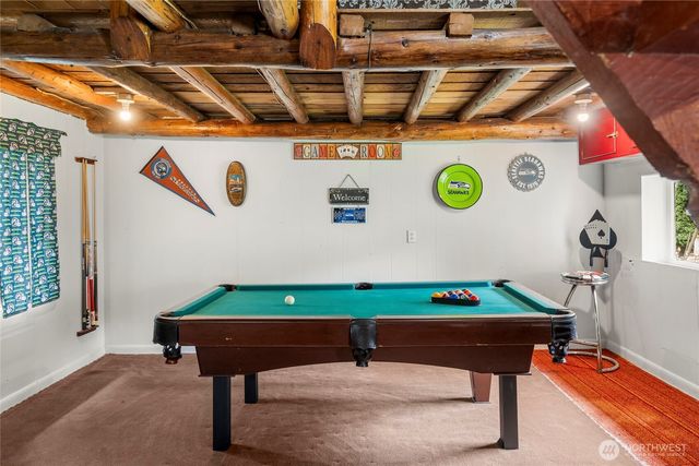 22221 S Forest Loop Road, Granite Falls, WA 98252