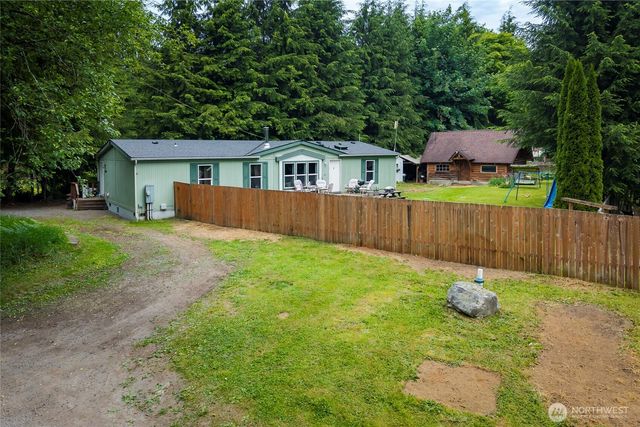 22221 S Forest Loop Road, Granite Falls, WA 98252