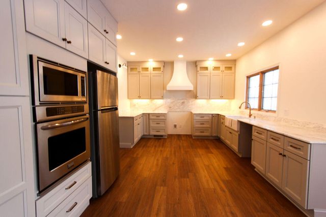 1611 W Kama Drive, La Porte, IN 46350