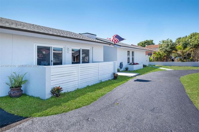 13710 SW 18th Ter, Miami, FL 33175