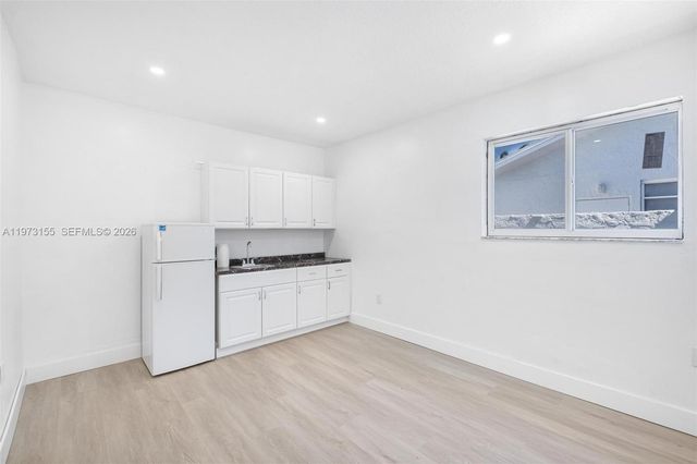 13710 SW 18th Ter, Miami, FL 33175