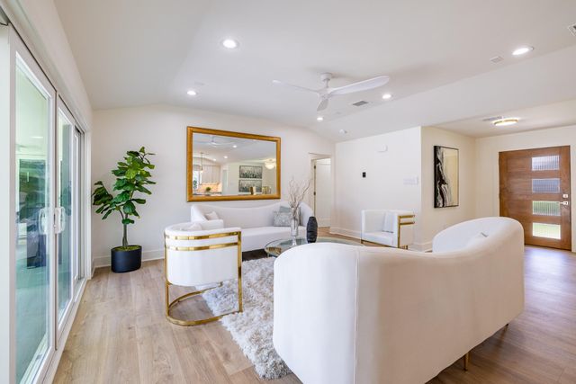 4426 Lemac Drive, Houston, TX 77096