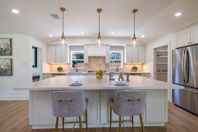 4426 Lemac Drive, Houston, TX 77096