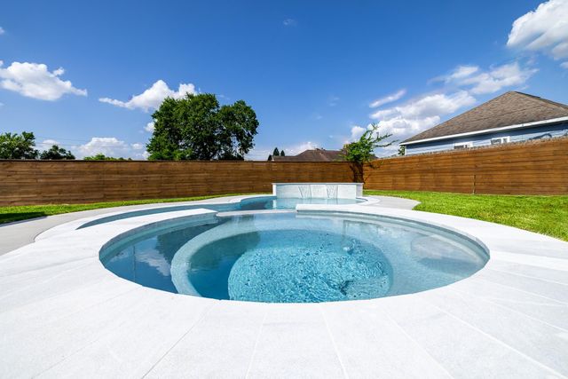 4426 Lemac Drive, Houston, TX 77096