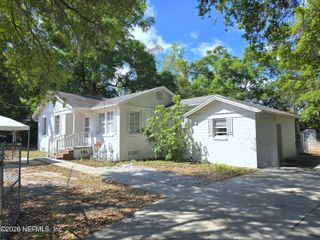 2710 SOUTHSIDE Boulevard, Jacksonville, FL 32216