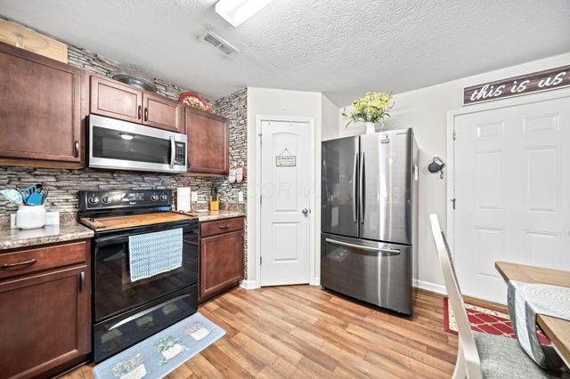 1270 Mary Francis Court, Lancaster, OH 43130