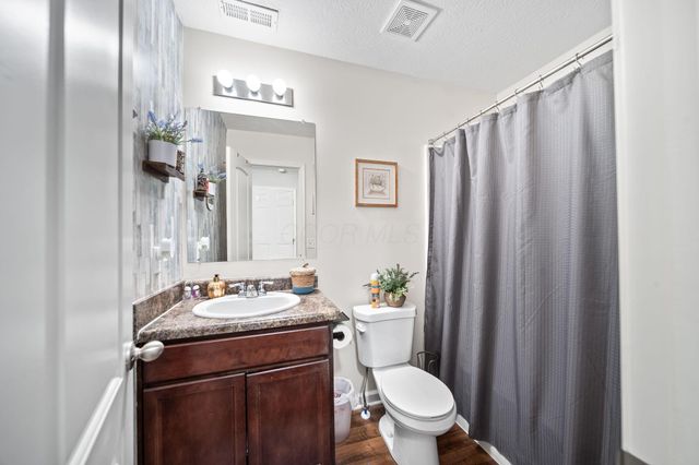 1270 Mary Francis Court, Lancaster, OH 43130