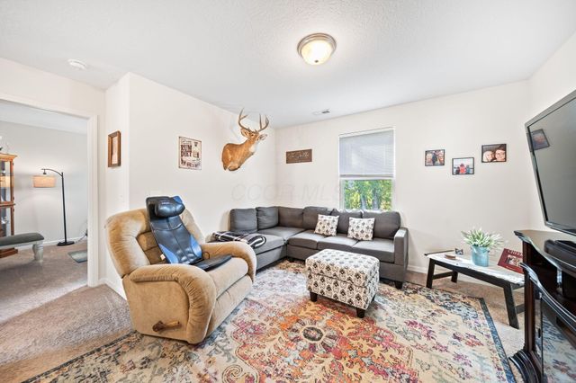 1270 Mary Francis Court, Lancaster, OH 43130