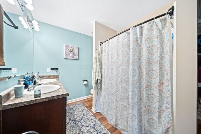 1270 Mary Francis Court, Lancaster, OH 43130