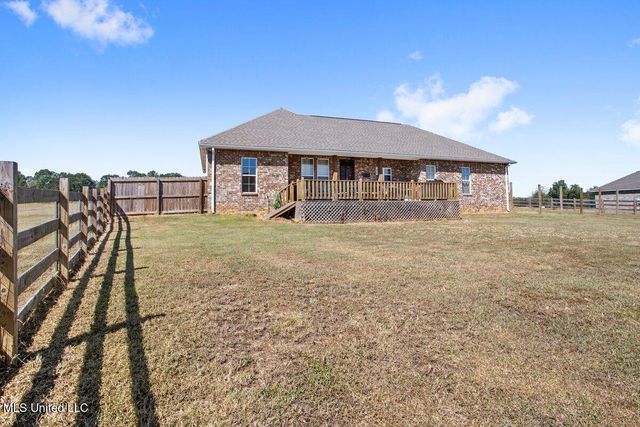 1562 Oloh Road, Sumrall, MS 39482