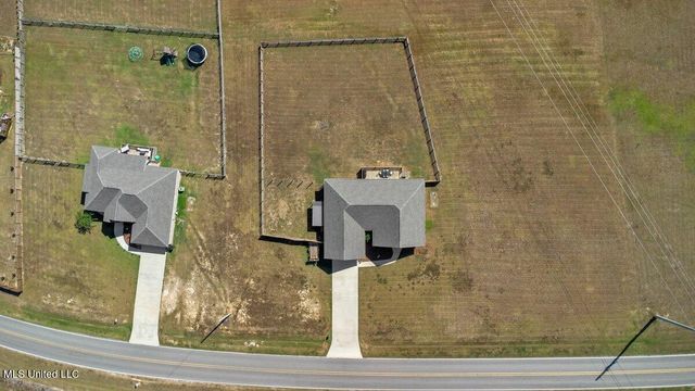 1562 Oloh Road, Sumrall, MS 39482