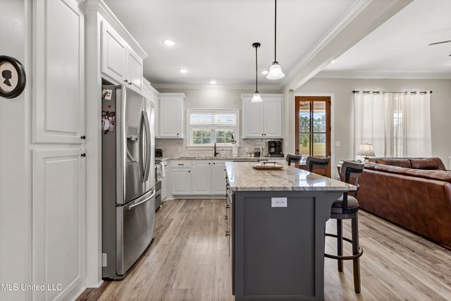 1562 Oloh Road, Sumrall, MS 39482