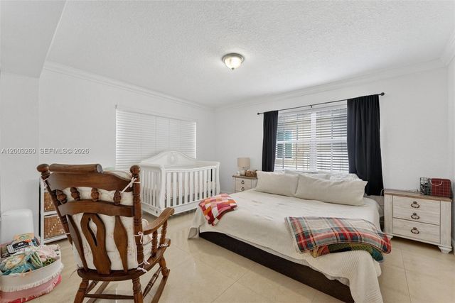 9000 SW 40th Ter, Miami, FL 33165