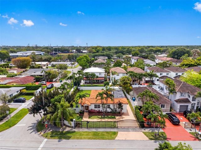 9000 SW 40th Ter, Miami, FL 33165