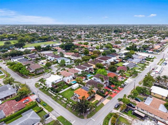 9000 SW 40th Ter, Miami, FL 33165