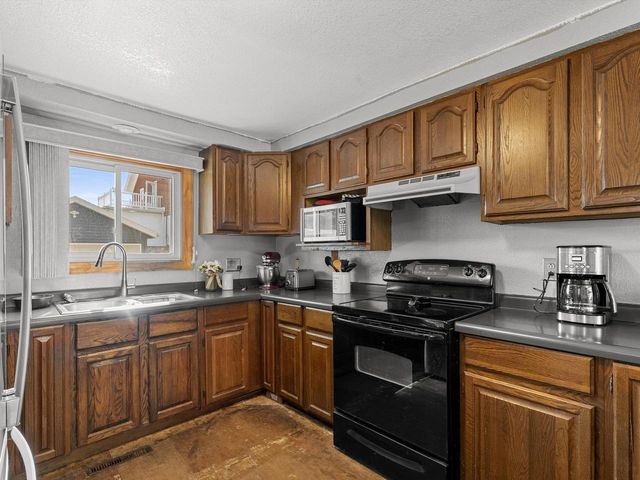 1811 N 2nd STREET, Sheboygan, WI 53081