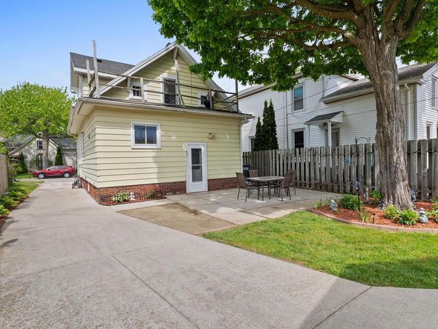1811 N 2nd STREET, Sheboygan, WI 53081