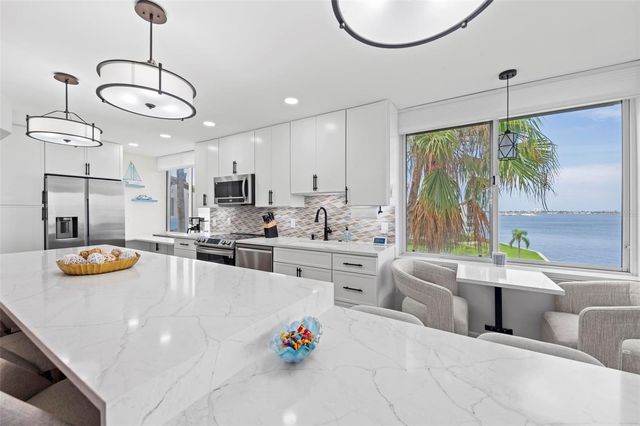 5153 ISLA KEY BOULEVARD S 408, St Petersburg, FL 33715