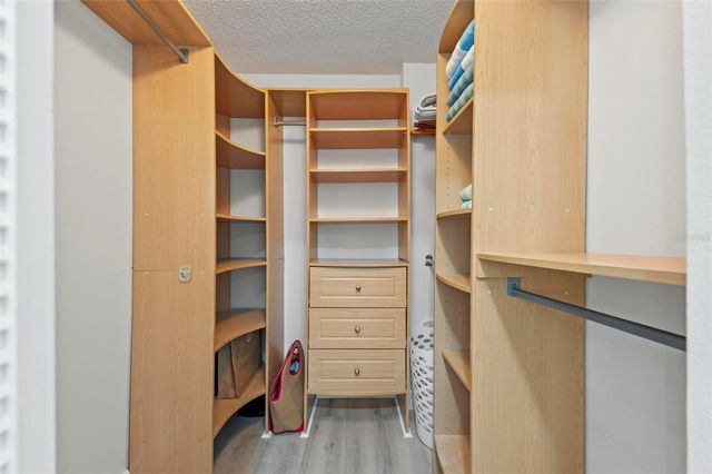 5153 ISLA KEY BOULEVARD S 408, St Petersburg, FL 33715