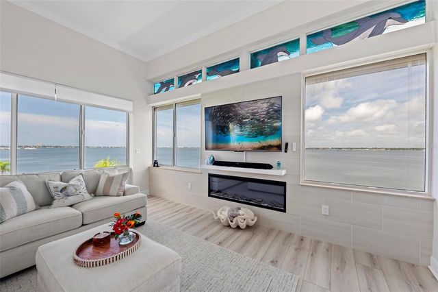 5153 ISLA KEY BOULEVARD S 408, St Petersburg, FL 33715