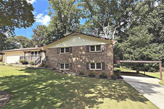 5198 Two Branches Court SW, Mableton, GA 30126