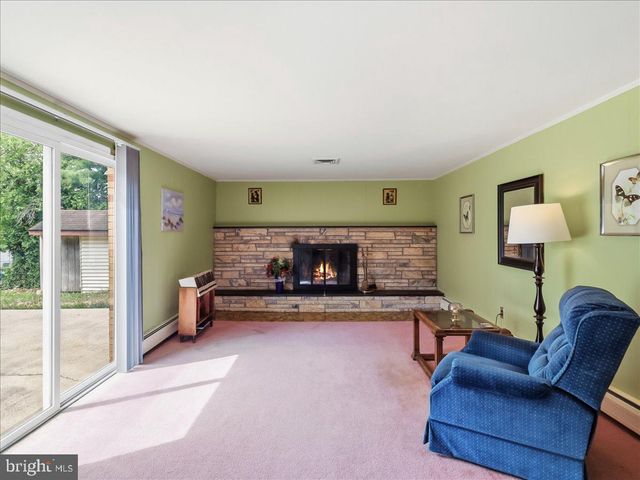 64 GELDER DR, Southampton, PA 18966