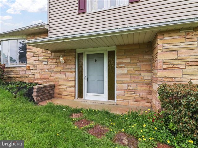 64 GELDER DR, Southampton, PA 18966