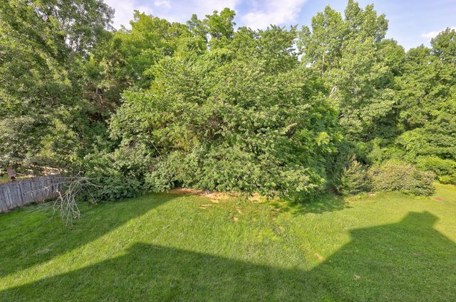 6733 Sugar Hill Dr, Nashville, TN 37211