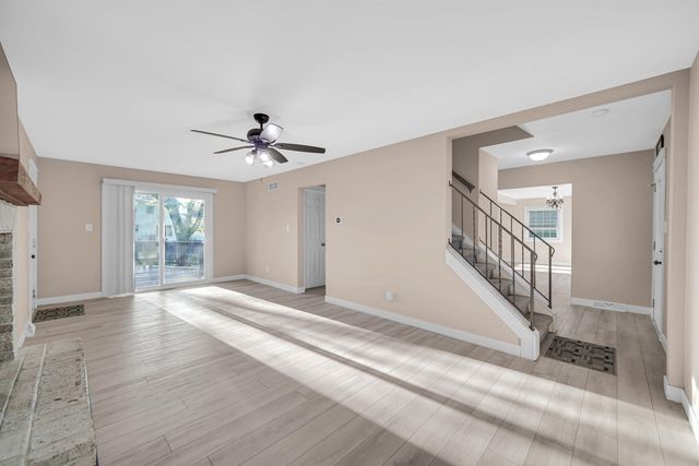 1602 Carriage Drive, Valparaiso, IN 46383