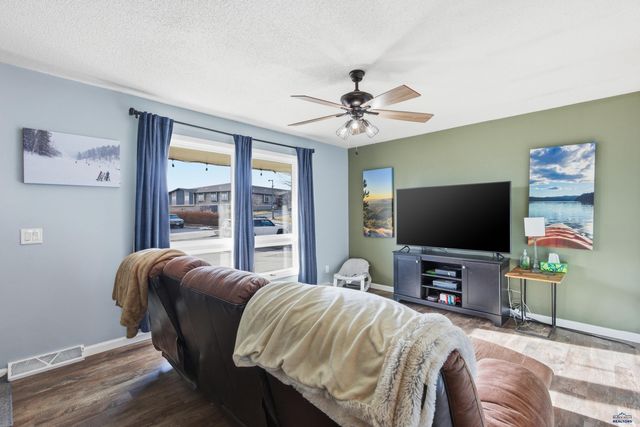 110 TEXAS, Rapid City, SD 57701