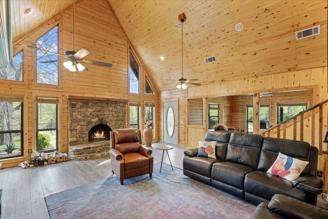 1751 Vz County Road 1925, Edgewood, TX 75117