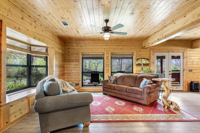 1751 Vz County Road 1925, Edgewood, TX 75117