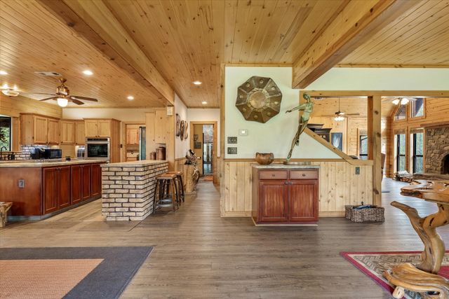 1751 Vz County Road 1925, Edgewood, TX 75117