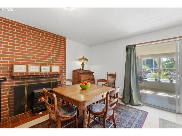 1803 E 6TH St, Vancouver, WA 98661