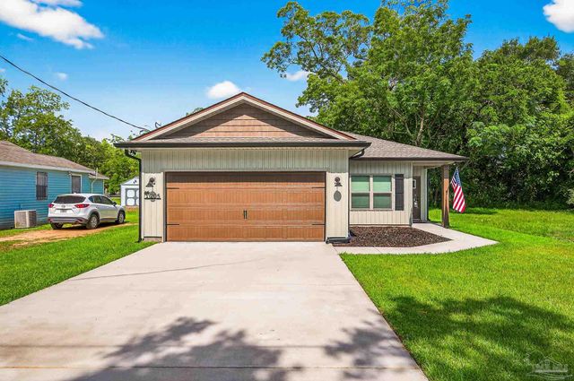 205 Webb St, Cantonment, FL 32533