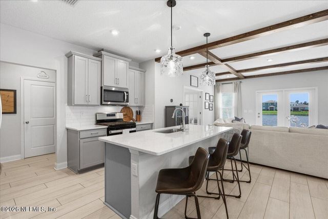 177 MEADOW CREEK Drive, St. Johns, FL 32259