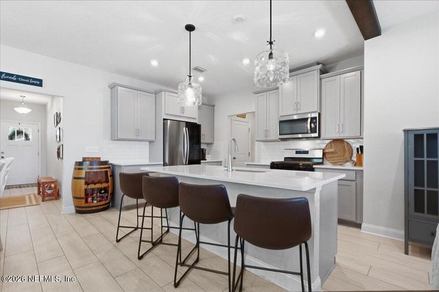 177 MEADOW CREEK Drive, St. Johns, FL 32259