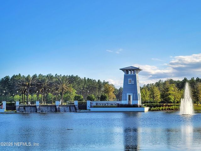 177 MEADOW CREEK Drive, St. Johns, FL 32259