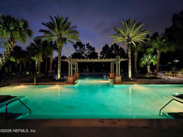 177 MEADOW CREEK Drive, St. Johns, FL 32259