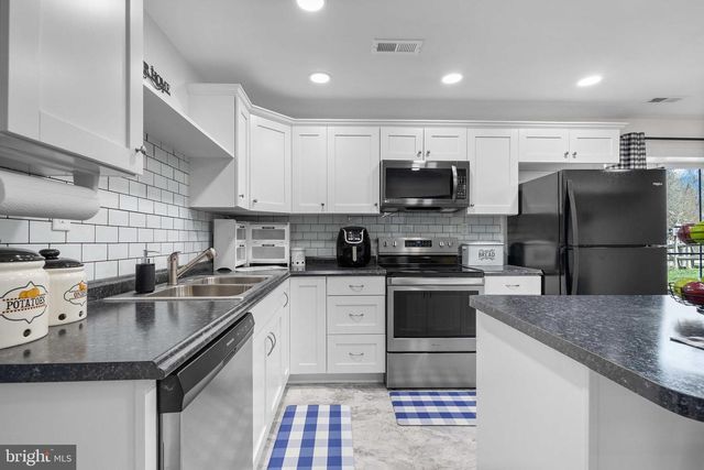 11344 EMERALD DR, King George, VA 22485