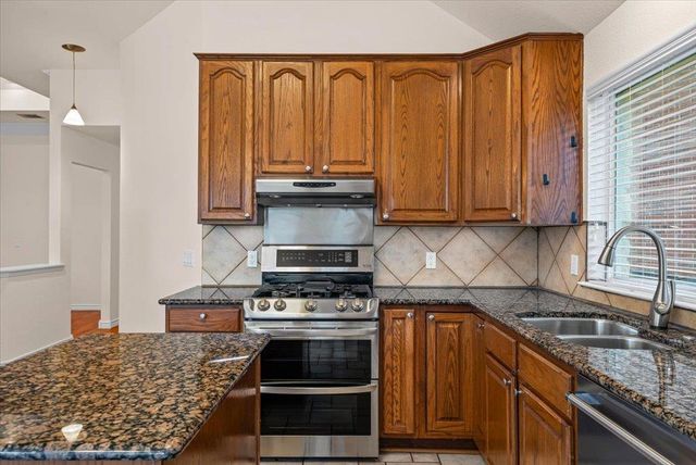 8111 Davis Mountain PASS, Austin, TX 78726