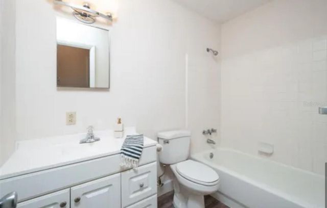 2907 NE 19TH STREET, Gainesville, FL 32609