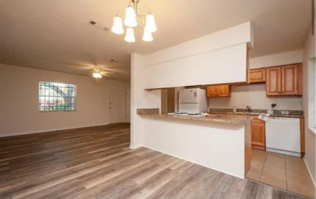 2907 NE 19TH STREET, Gainesville, FL 32609