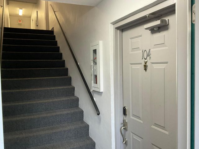 9965 Pineapple Tree Drive 104, Boynton Beach, FL 33436