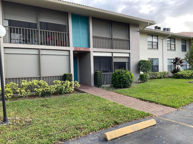 9965 Pineapple Tree Drive 104, Boynton Beach, FL 33436