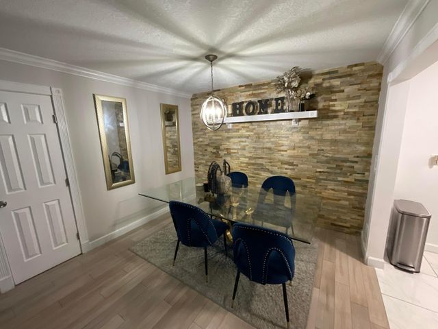 9965 Pineapple Tree Drive 104, Boynton Beach, FL 33436