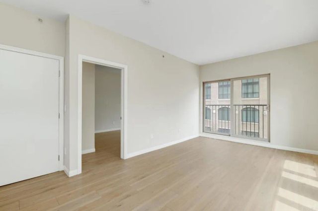 450 J St 4131, San Diego, CA 92101
