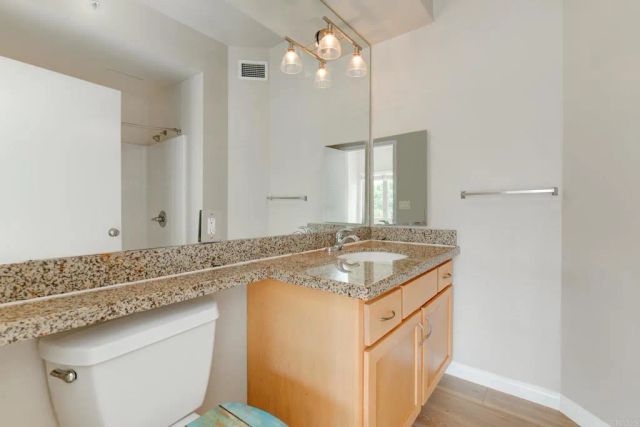 450 J St 4131, San Diego, CA 92101