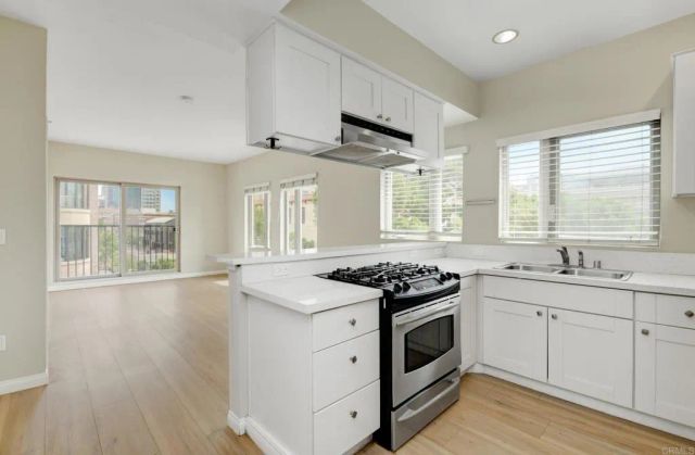 450 J St 4131, San Diego, CA 92101